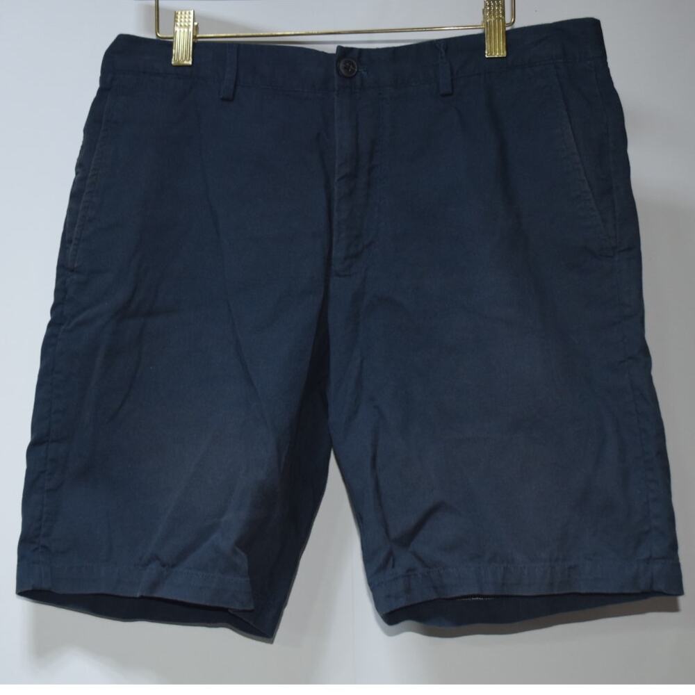 Club Monaco Maddox Fit Shorts Men's 32 Navy Cotton Flat Front Casual Chino